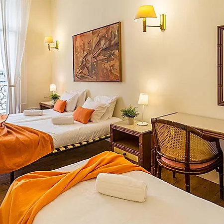 Konukevi Flores 105 3*