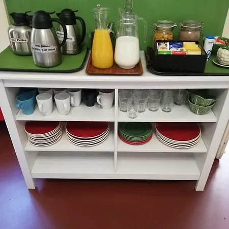 Flores 105 Gæstehus 3*