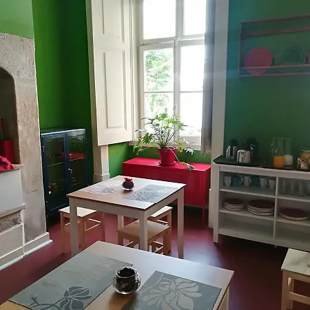 Flores 105 Vendégház Lisboa