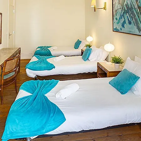 Pensión Flores 105 3*