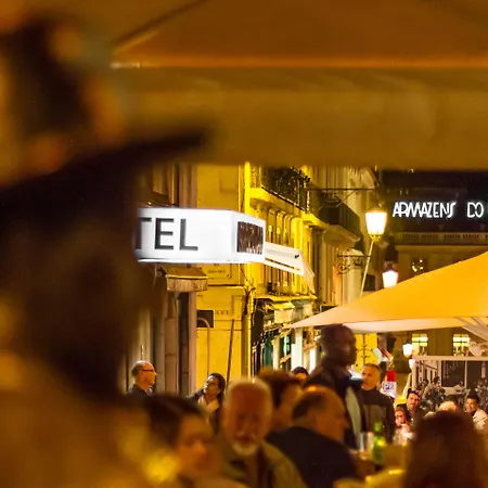 Flores 105 Pensión 3*