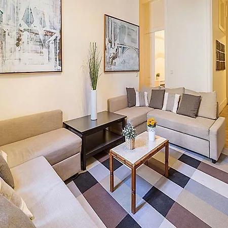 Flores 105 3* Lisboa